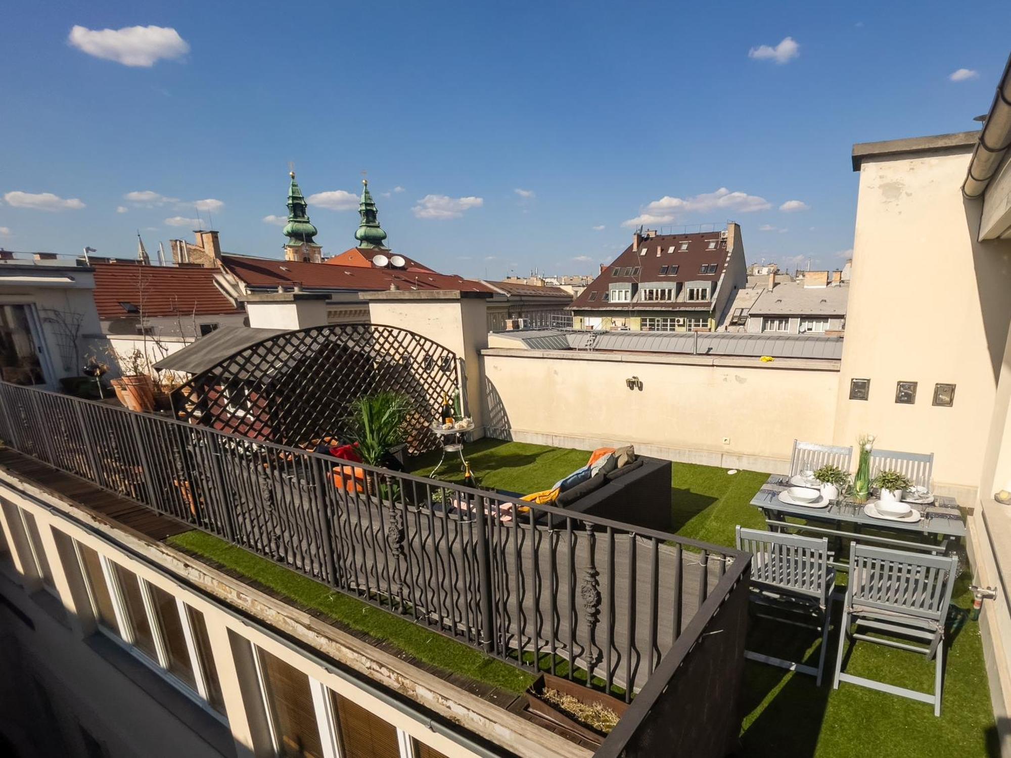 Luxurious Penthouse In The Heart Of Budapest Esterno foto